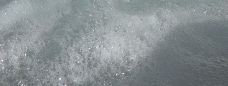 Schaum im Whirlpool